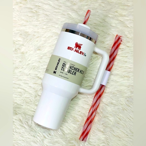 Stanley Tumbler THE QUENCHER 40 OZ Mistletoe Twist LIMITED Edition. LAST ONE! - Picture 2 of 16